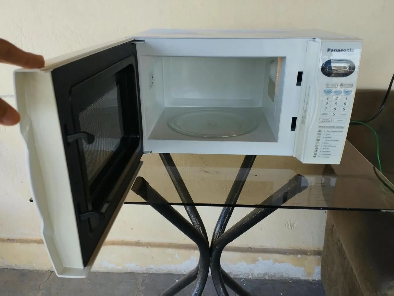 Microondas Panasonic Piccolo 20 litros - Foto 2