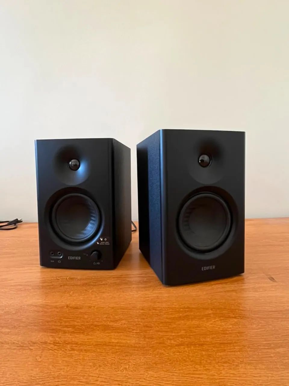 Monitores Home de Studio Edifier MR4 - Foto 2