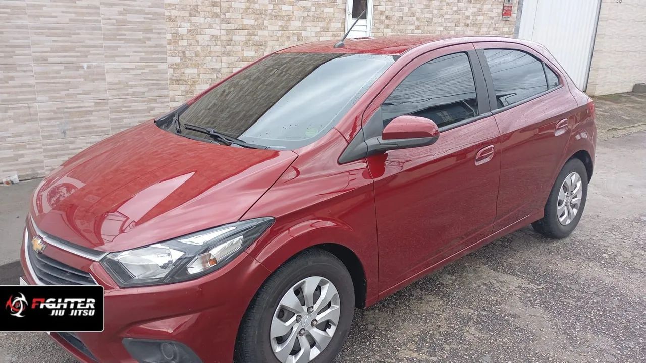 Chevrolet Onix Hatch LT 1.0 8V Flex Mec. 4P 2019 - Foto 2