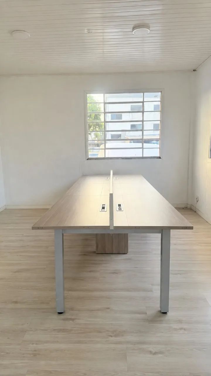 Vendo bancada para escritorio.
