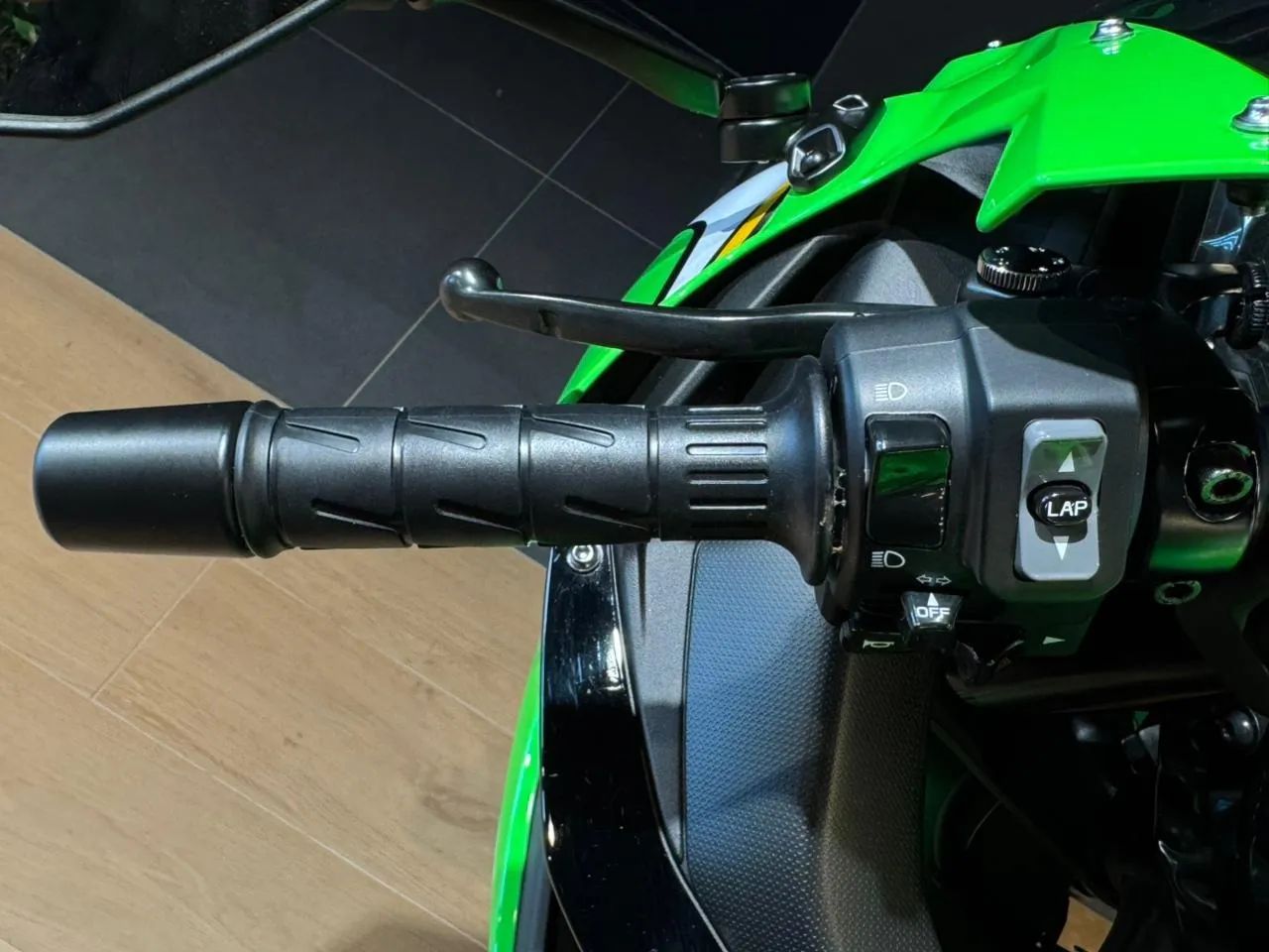 取引ページ Peças Kawasaki 636 zx6r originais - Esportes Sobre Rodas - Relvado