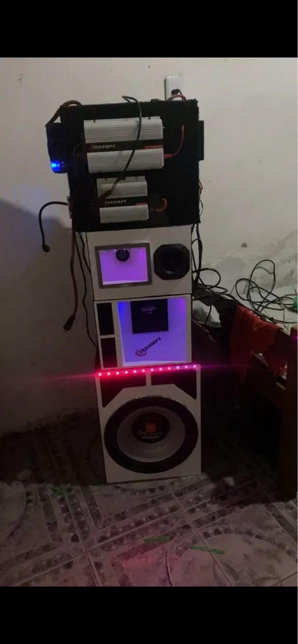 Vendo som automotivo 