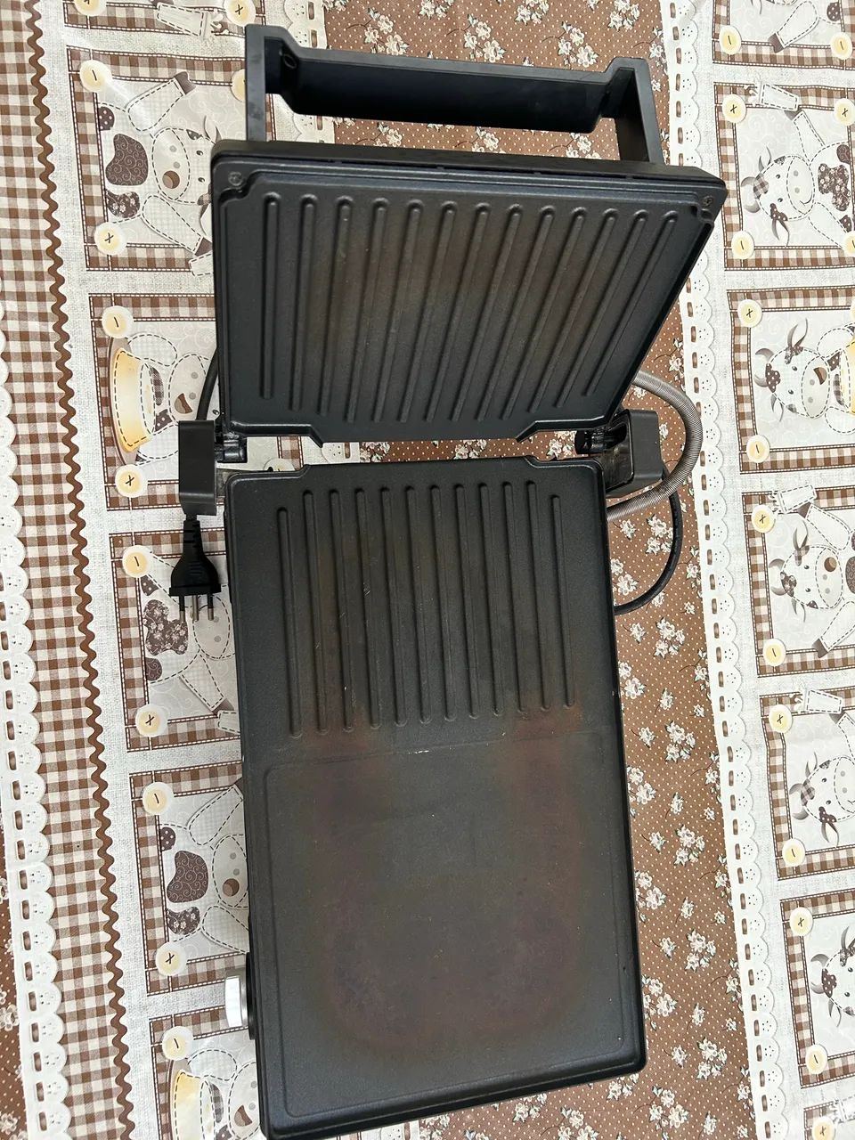 GRILL ELÉTRICO BLACK DECKER 220V - Foto 2