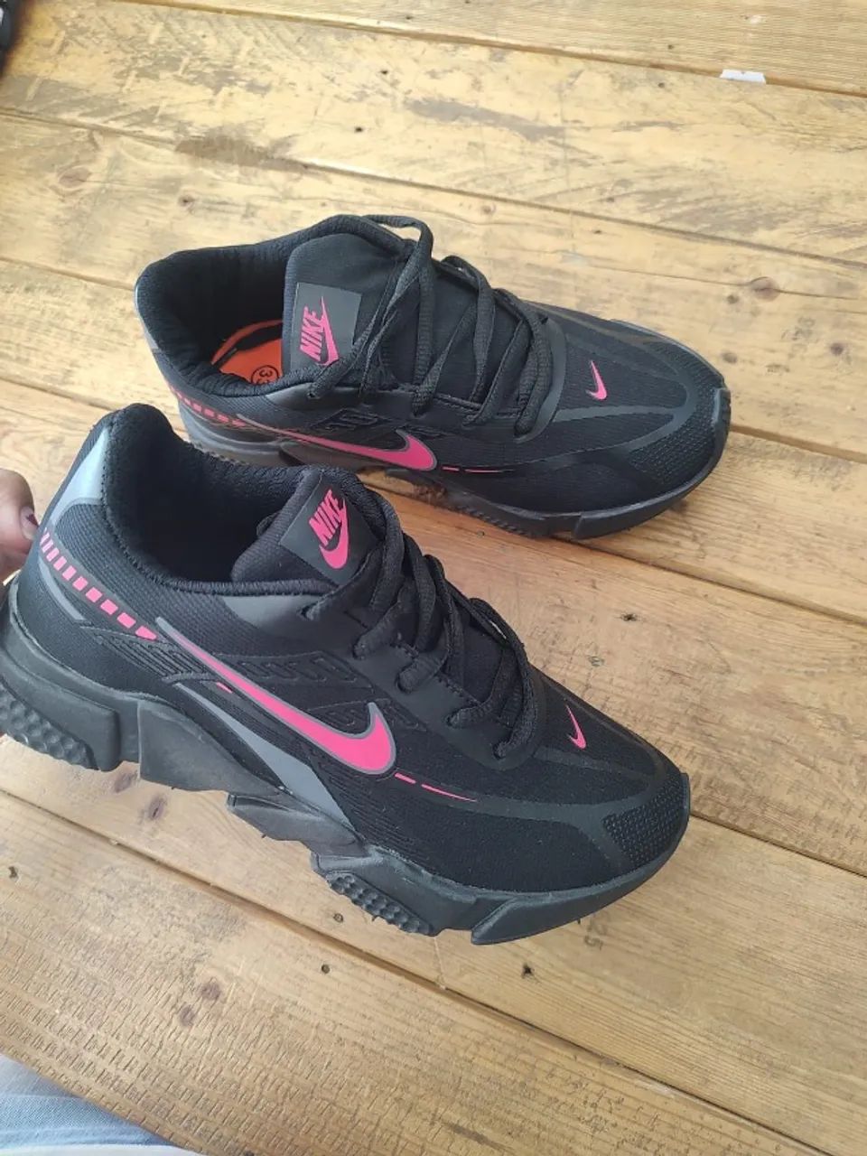 TÊNIS NIKE FEMININO NUMERAÇÃO 33 