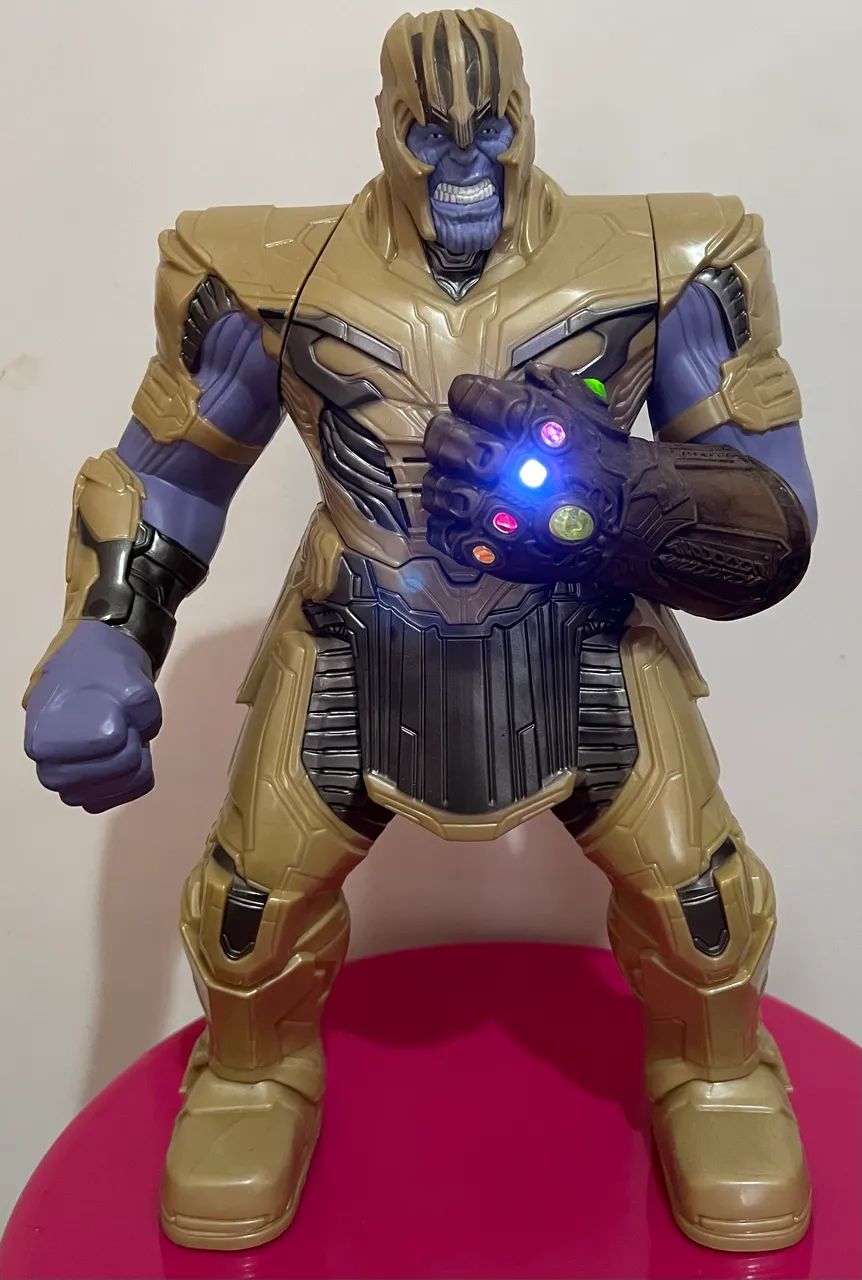 Boneco Thanos 35cm com sons e luzes Hasbro  - Foto 4