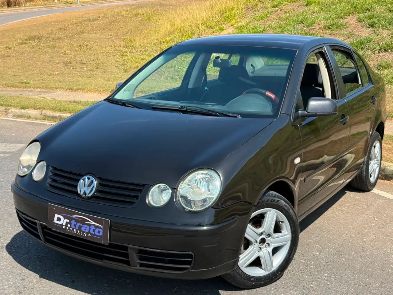 Volkswagen Polo Sedan 1.6 MI 101cv 8V 4P 2005