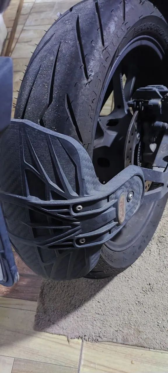 CB 300f 2024/25 ABS moto muito nova e conservada  - Foto 3