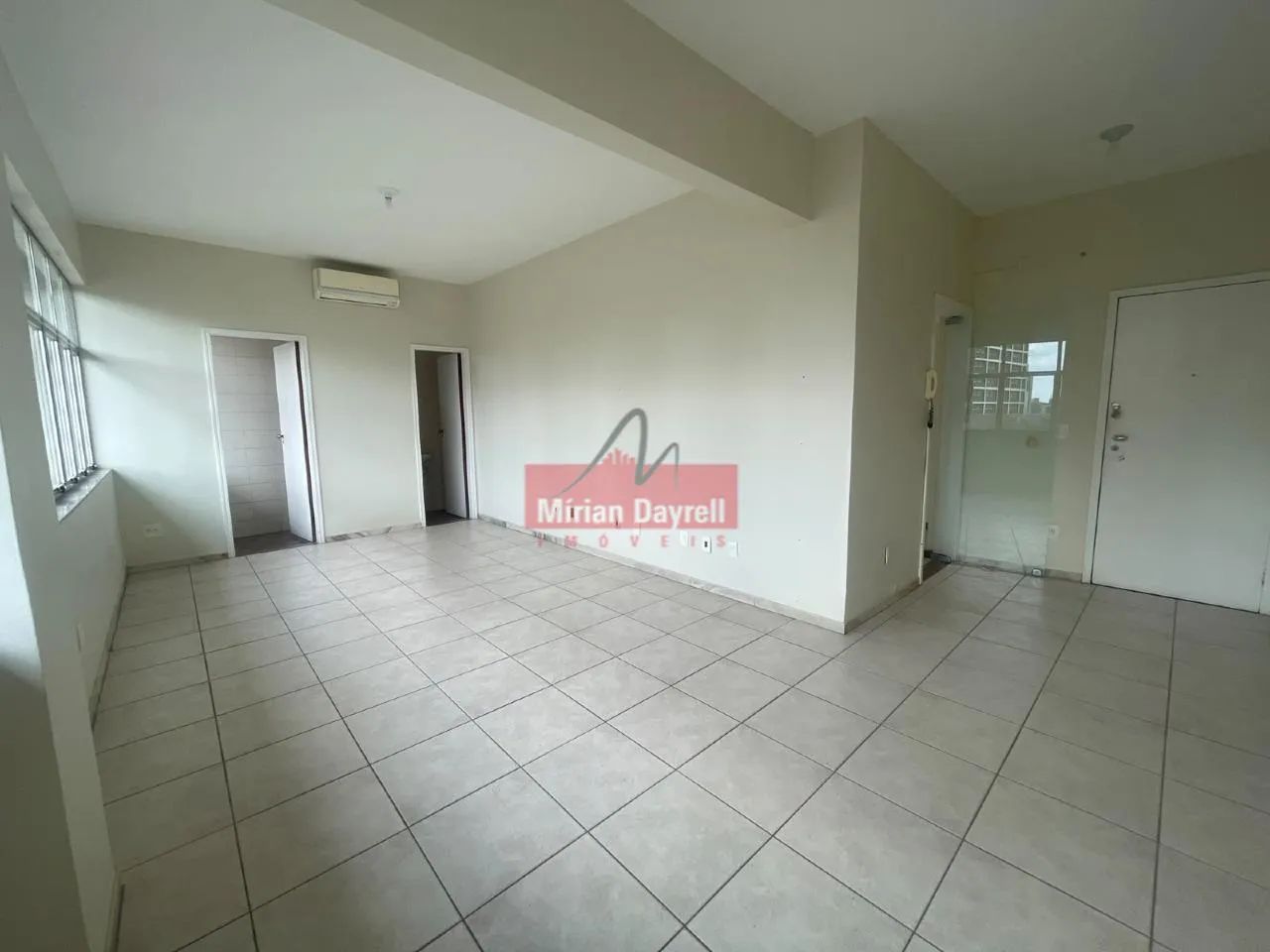(83170) para aluguel - Sala com , no São Pedro - Foto 2