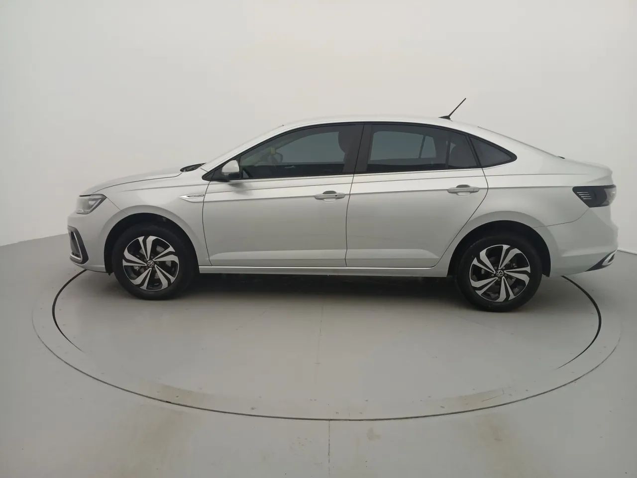 Volkswagen Virtus TSI 1.0 Flex 12V 4p Aut., foto 2 de 18