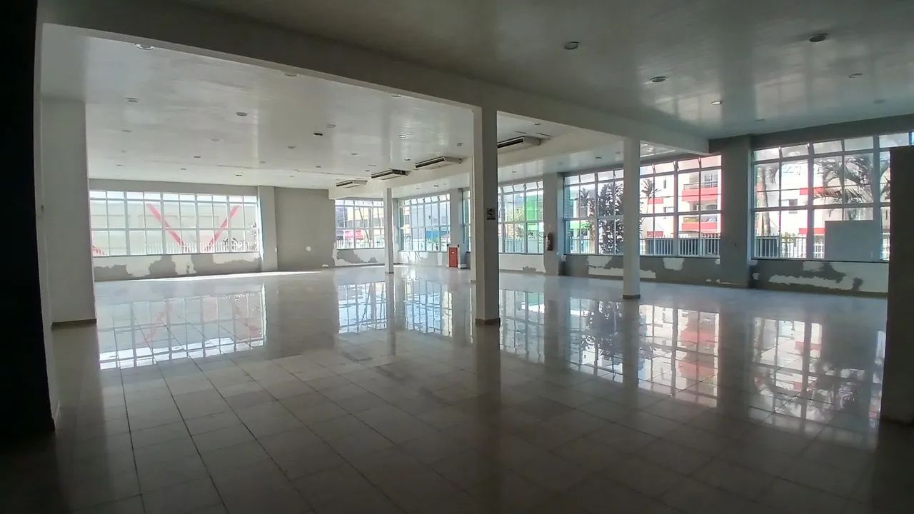 Lojas no centro de Mongaguá 