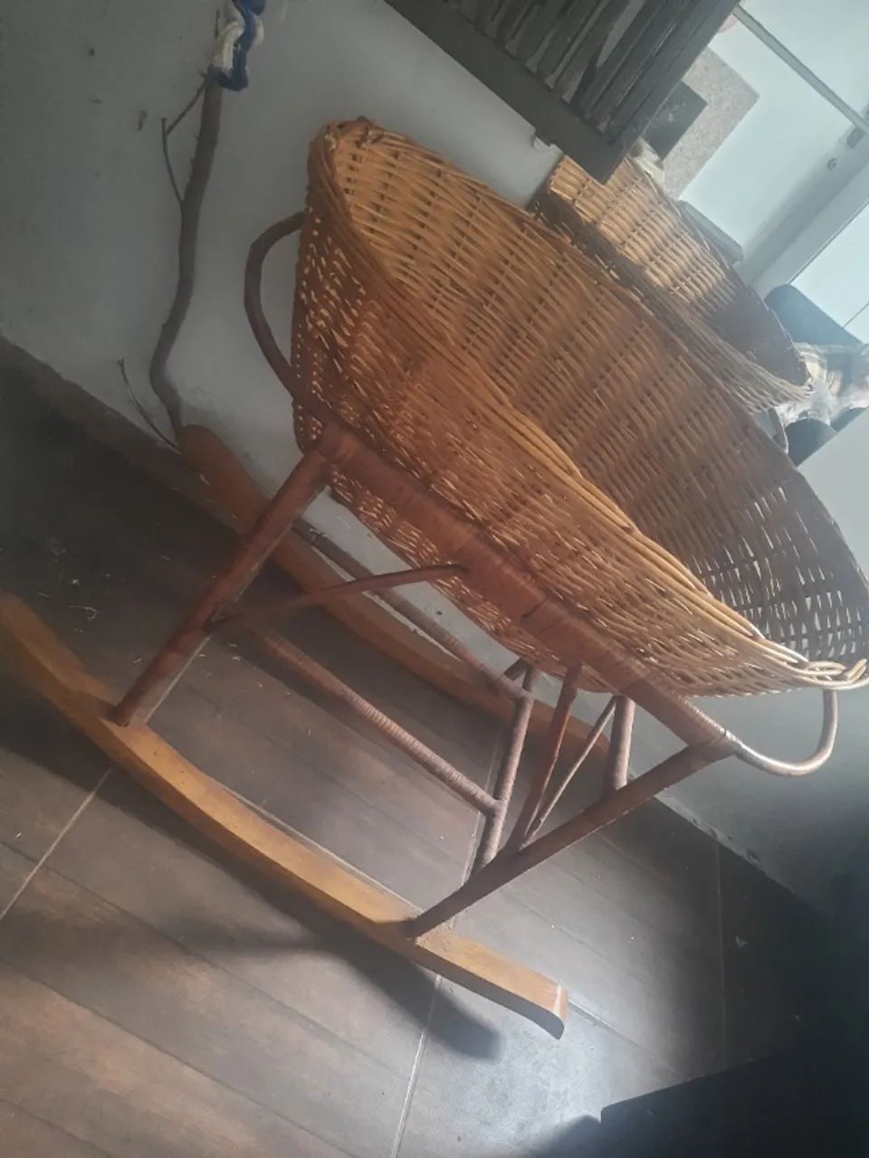Berço de vime com balanço  - Foto 3