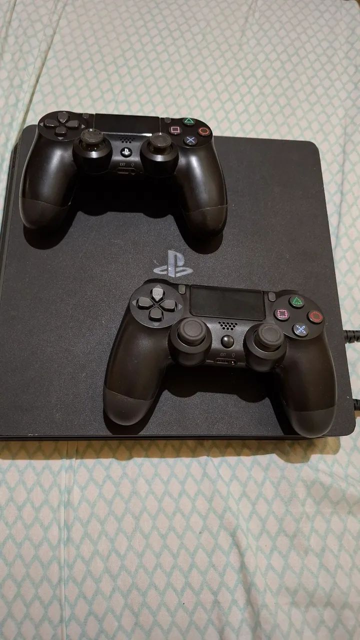 Ps4 slim usado 2 controles