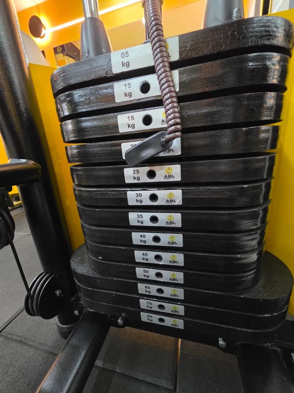 Cadeira extensora e flexora. Muito nova - Foto 2