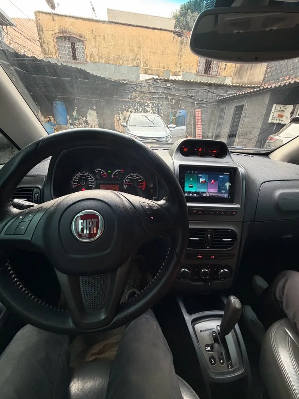 Fiat Idea Adv./ Adv.lock.dualogic 1.8 Flex 5P 2014 - Foto 4
