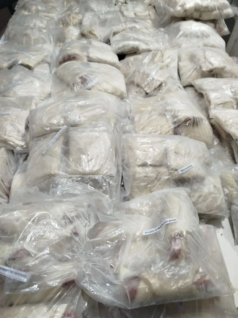 Salgado cru de padaria