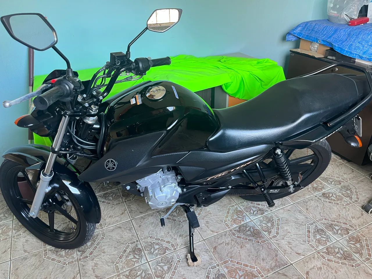 YBR Factor 2025 - Foto 3