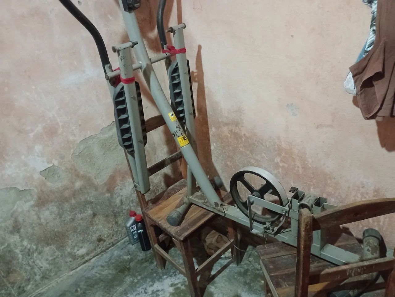 VENDO MAQUINDA DE EXERCÍCIOS PARA RETIRADA DE PEÇAS  - Foto 3