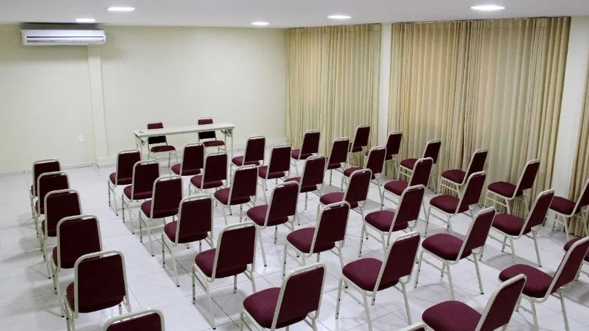 Cadeira Empilhável para Auditórios  - Foto 2