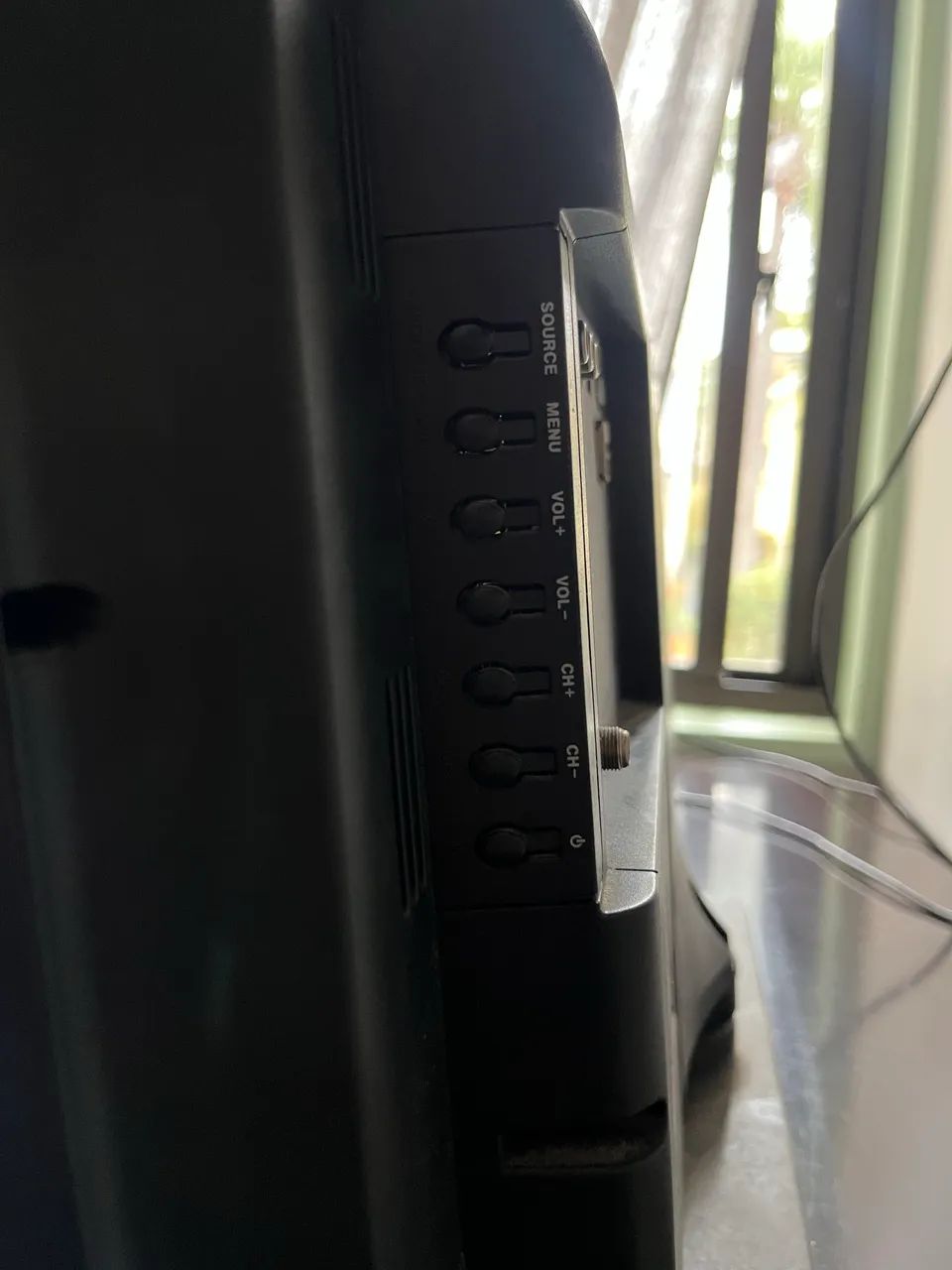 TV LED CCE 28? BARBADA - Foto 5