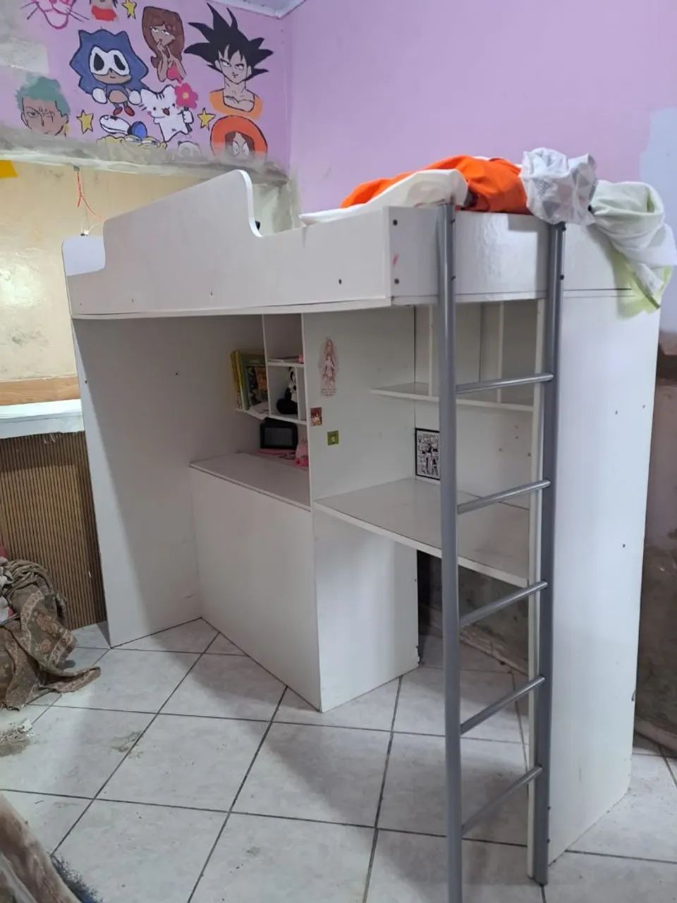 Cama alta de solteiro com baú 