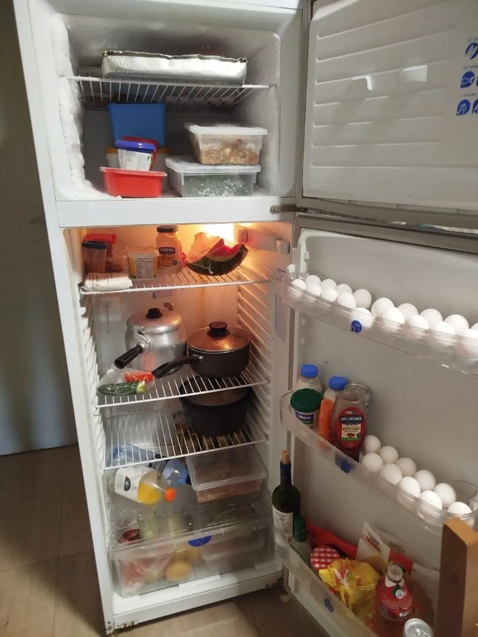 VENDE SE GELADEIRA DAKO USADA  - Foto 4