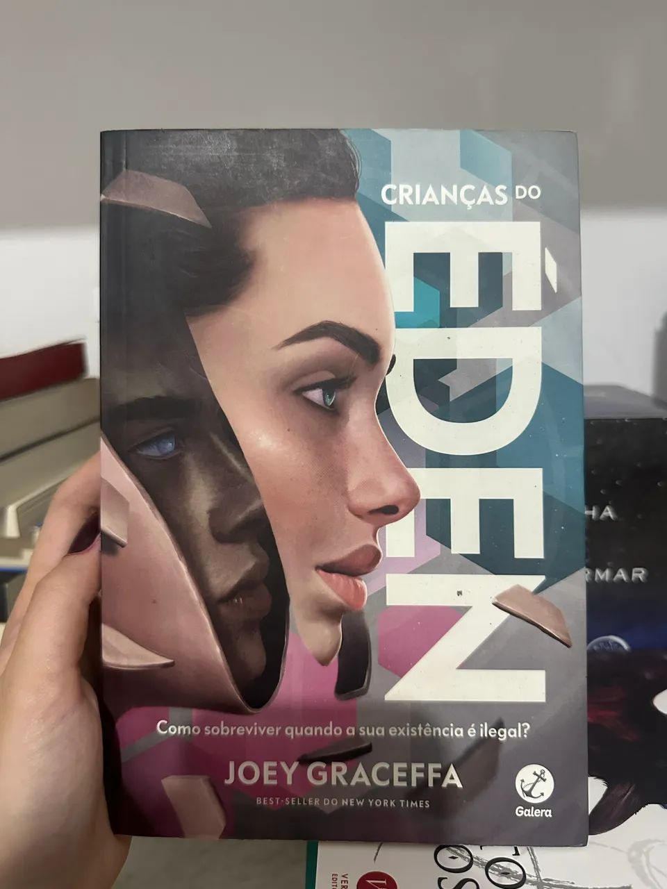 Crianças do Éden | Editora Verus | Ótimo Estado