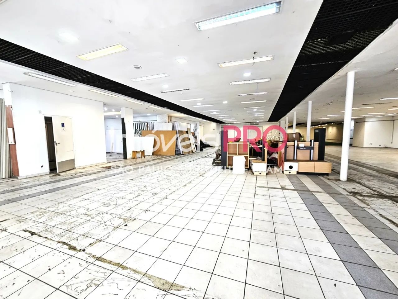 Imóvel comercial de esquina com dois pavimentos - Foto 3