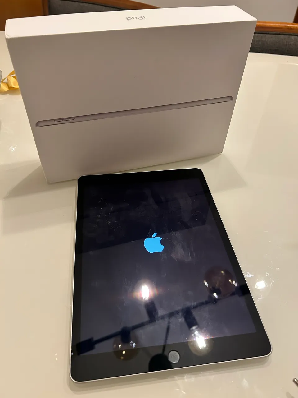 iPad Air 11? M2 128GB Wifi (ROXO ; ESTELAR) - Tablets e E-Readers