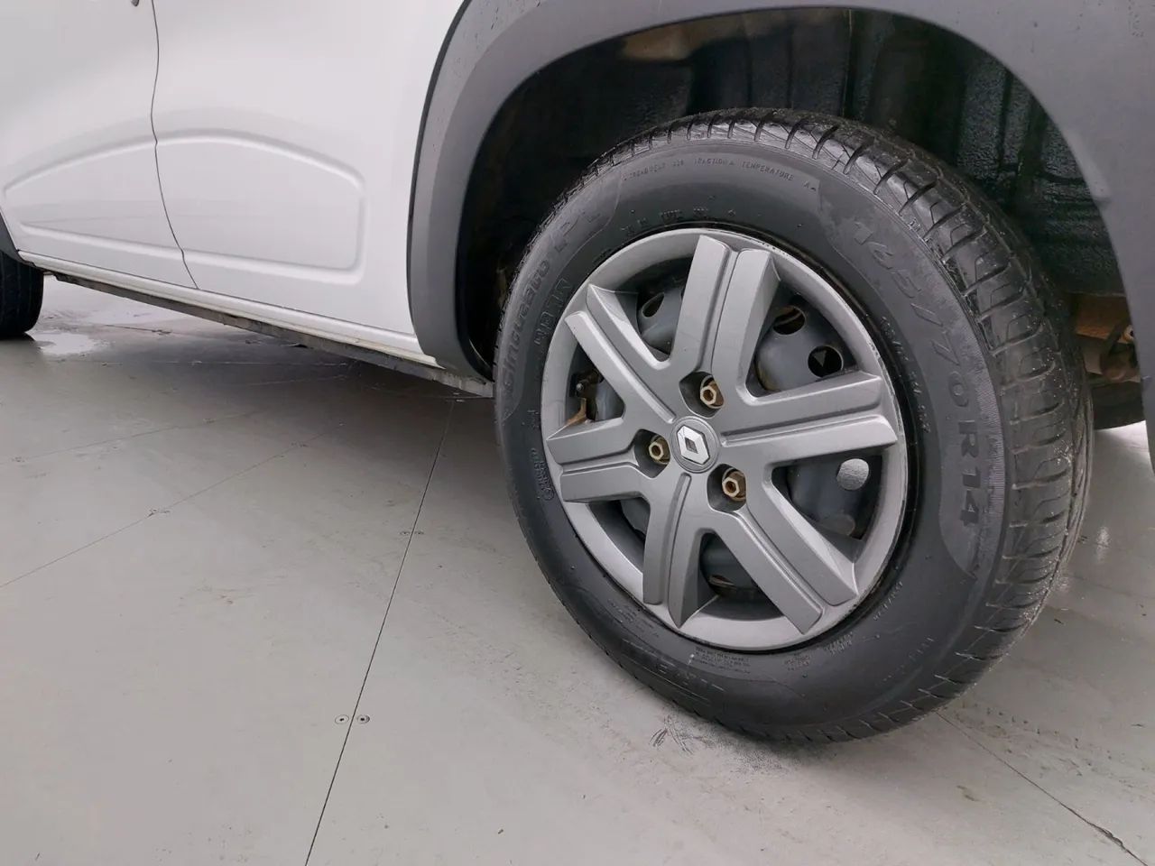 Renault Kwid 1.0 Zen, foto 12 de 18