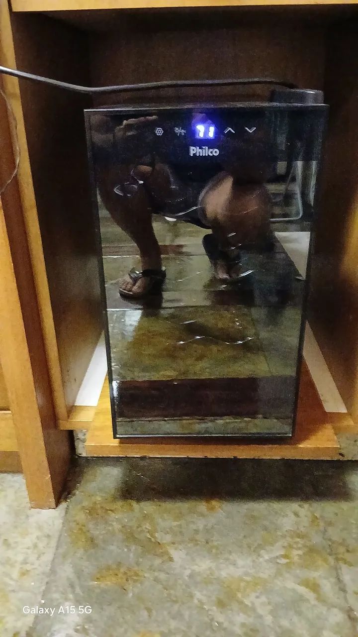 Adega com defeito não gela. - Foto 3