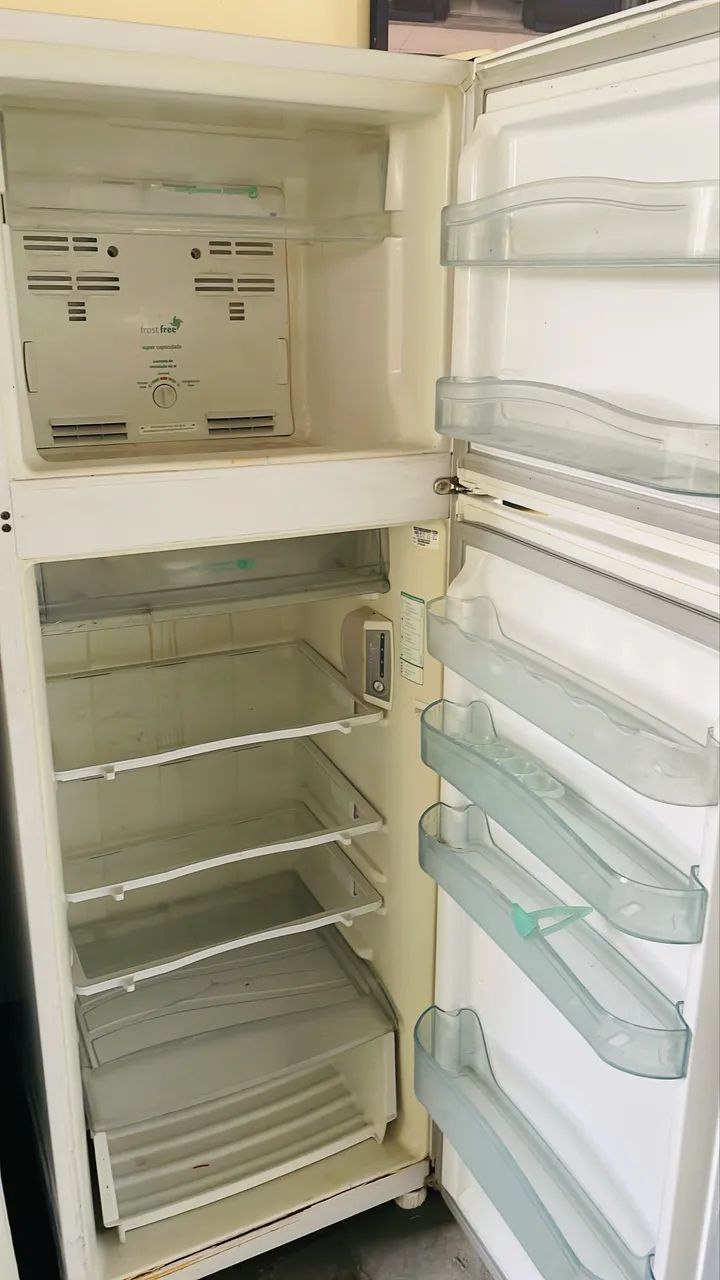 GELADEIRA COM GARANTIA BARATA - Foto 2