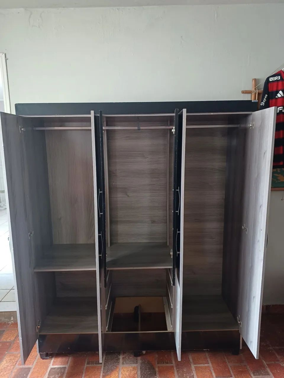 Guarda Roupas de Solteiro  - Foto 3