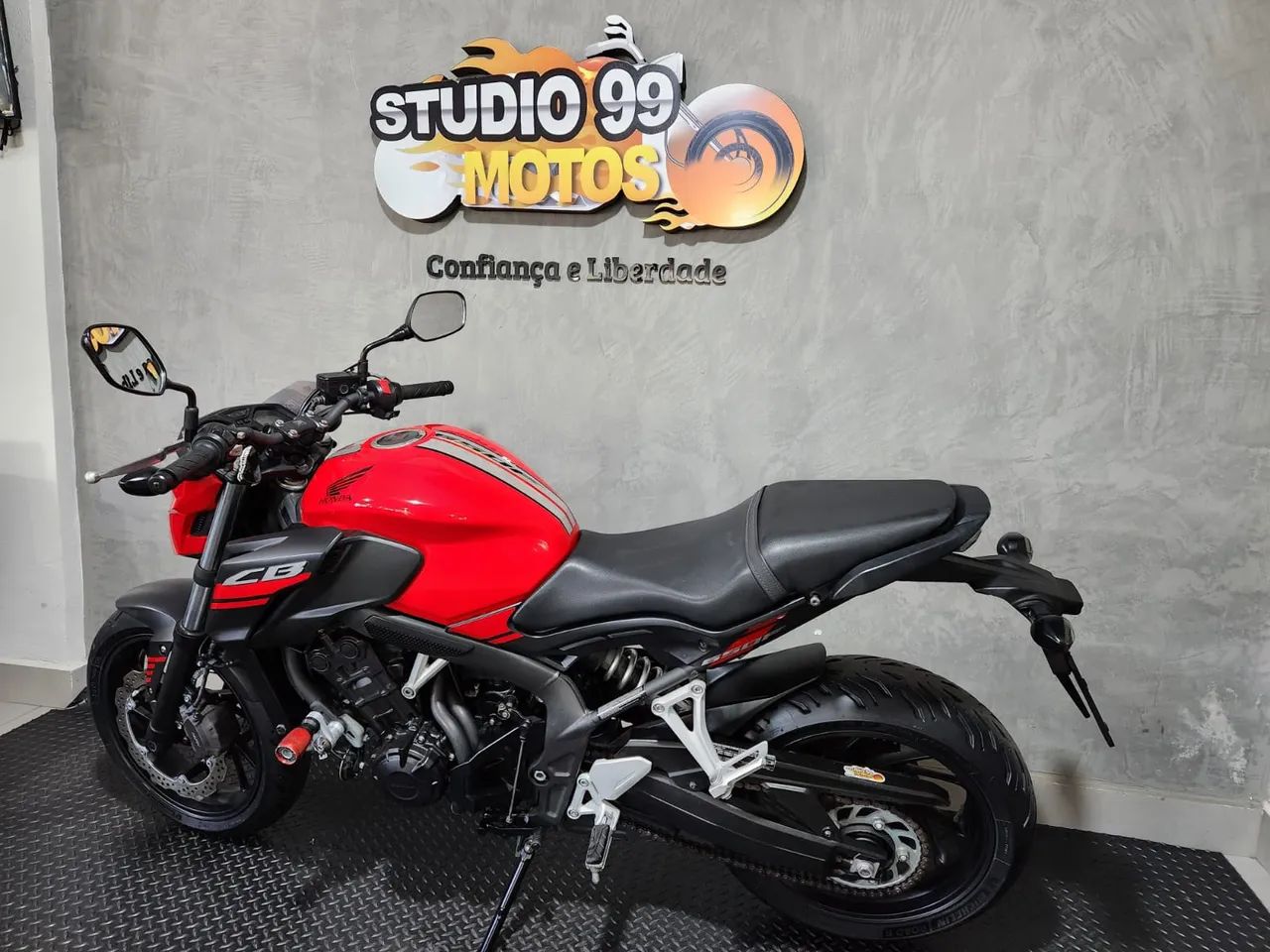 Honda CB 650F - Foto 4