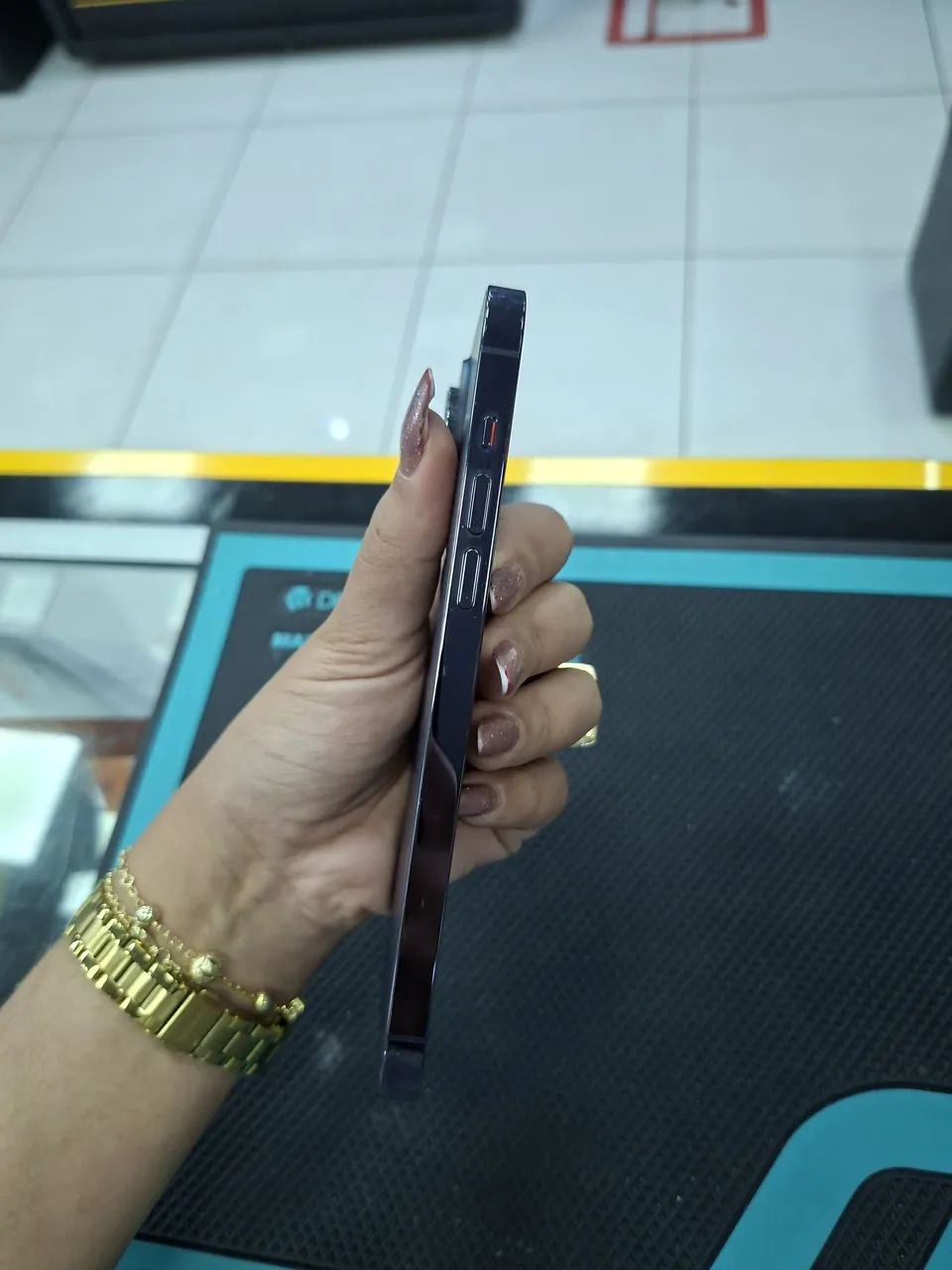 14 pro max - Foto 4