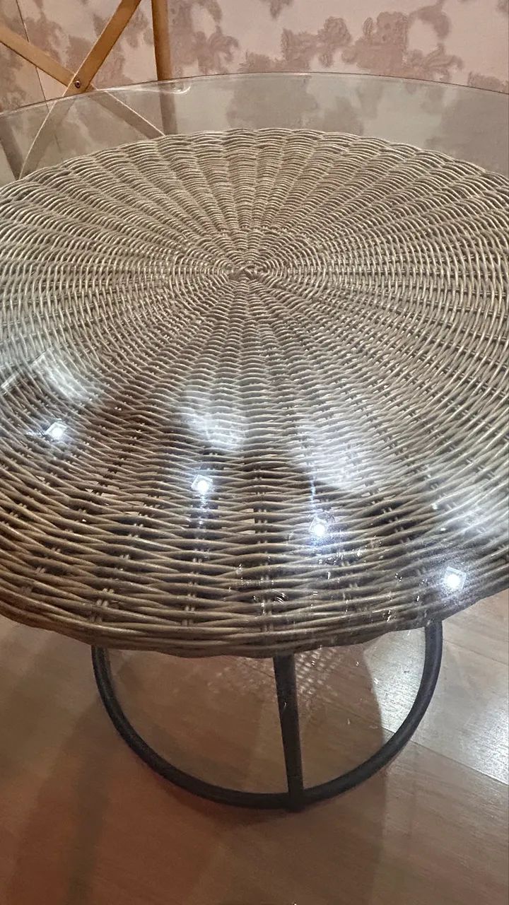 Mesa de Fibra Natural e Tampo de Vidro - Foto 4