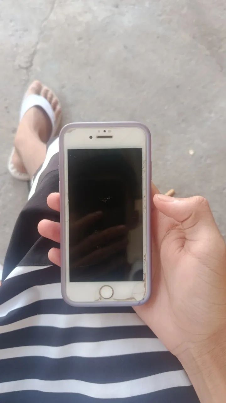 Vendo ou troco iPhone 7  - Foto 2