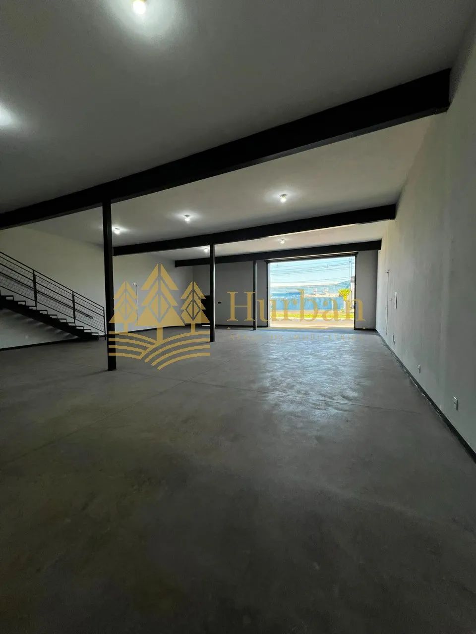 BARRACAO COMERCIAL em UBERLÂNDIA - MG, ACLIMAÇÃO - Foto 2