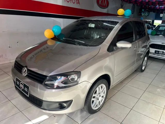 Volkswagen Fox Fox 1.0 Mi Total Flex 8V 3p 2013