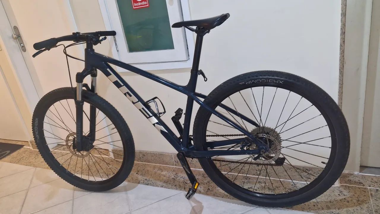 【引取り限定】Trek MARLIN 7 2021 モデル　29インチ　ネイビー Trek 29 - tam.L/21