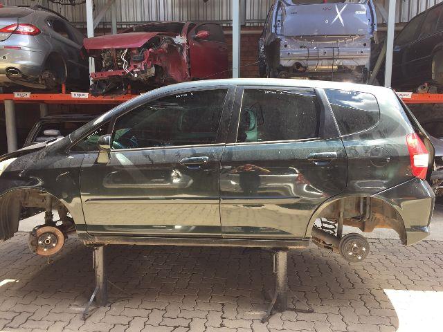 Peças usadas Honda Fit 2006 2007 1.4 8v gasolina 80cv câmbio manual