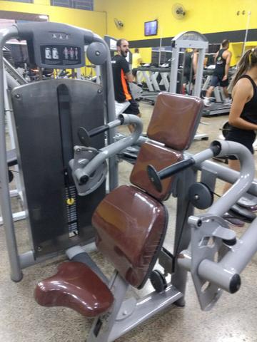 Vendo aparelho tríceps seminovo, quem ver leva