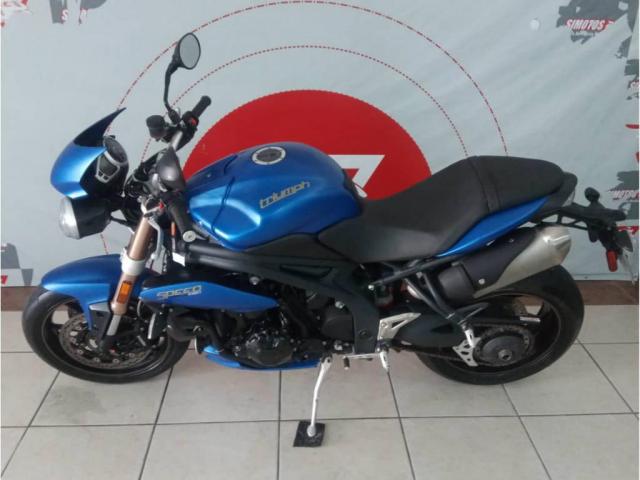 Triumph Speed Triple 1050i TRIPLE 1050i SUPER NOVA ABS