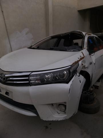 Corolla 2015 sucata - Foto 6