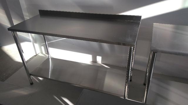 Mesa E Bancada Industrial 100% Inox 1,40x0,60 - Foto 2