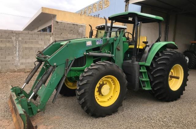 Trator John Deere