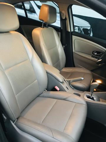 Renault Fluence Privilege 2.0 Flex Automático + completo com teto solar - Foto 11