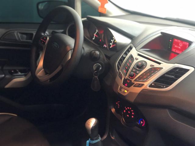 New Fiesta 2012/2012 1.6 SE Hatch, Completão. Bastante conservado - Foto 5