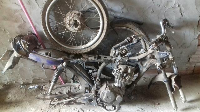 Vende-se sucata de uma CG 125, 99 - Foto 2