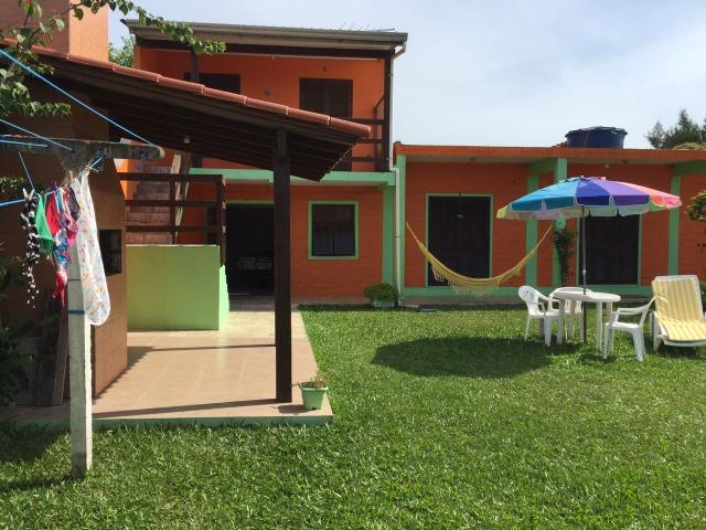 Pousada Golfinho possui um apto completo e 4 suites, localizado em Marisul- Imbé/RS