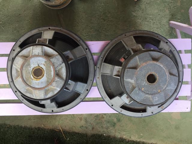 Vendo falantes 2 falantes por R$500,00